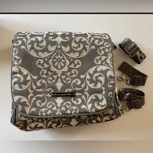 Petunia Pickle Bottom Grey And Cream Fleur Diaper Bag.